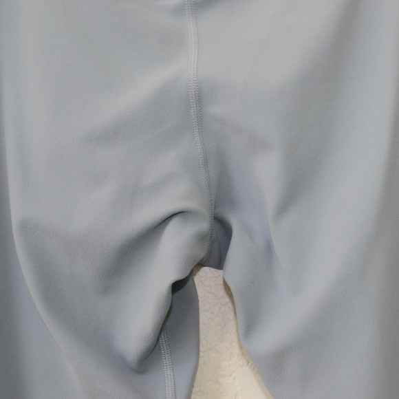 Lululemon Align Crop Size 12 Chambray - Picture 6 of 13